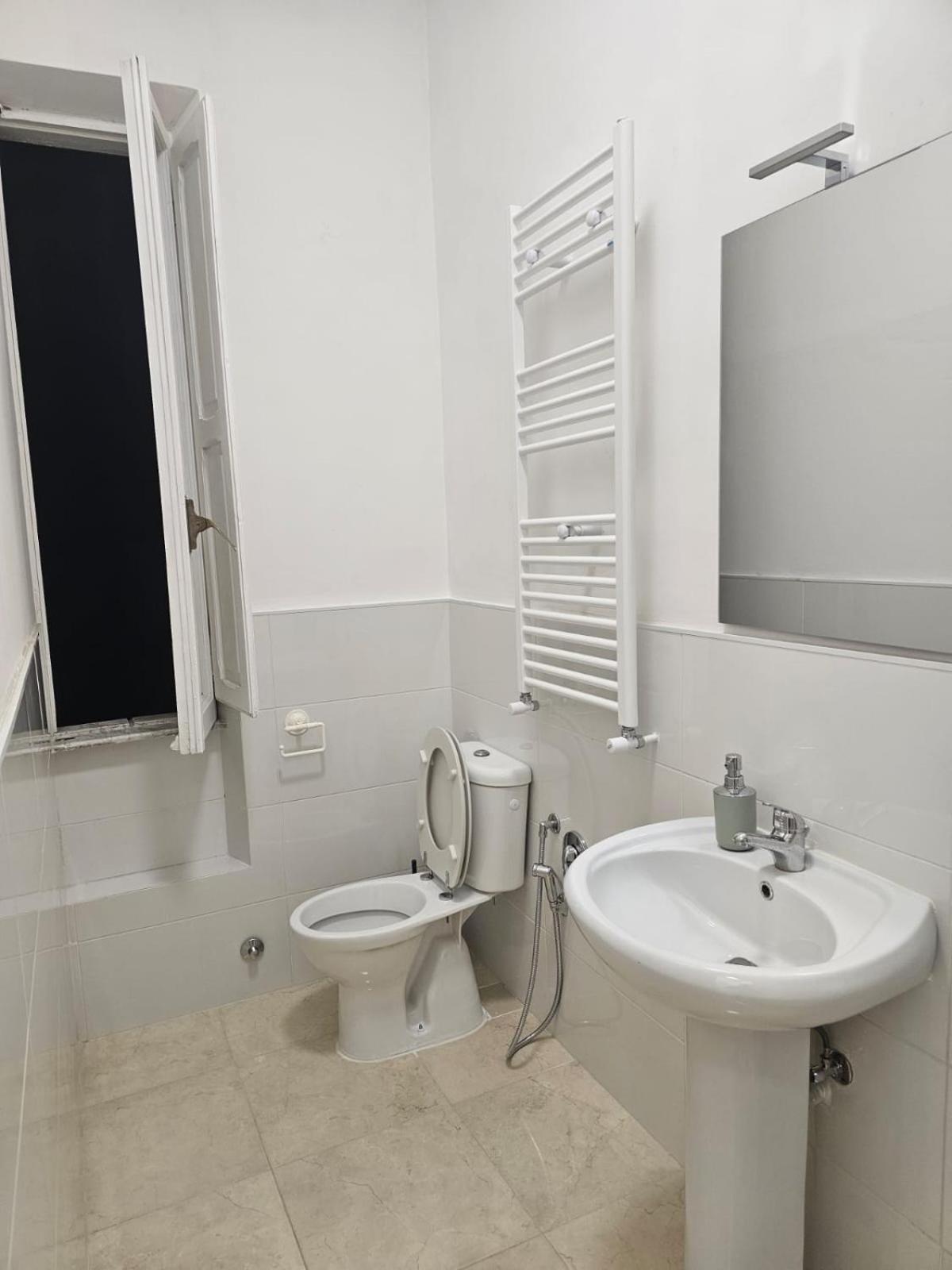 Raynova Hotel Rome Ruang foto